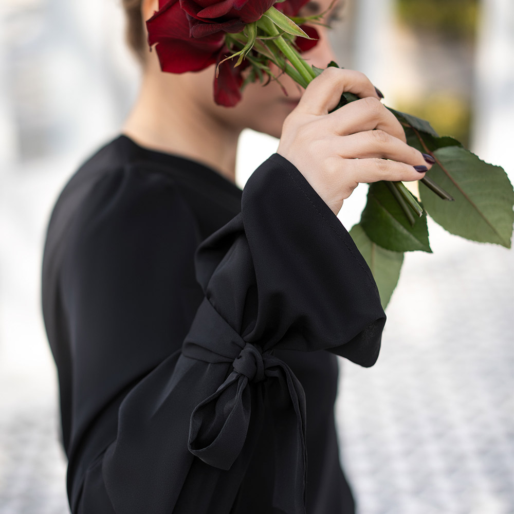 شومیز زنانه کرپ حریر لاریسا (Larisa) سین استایل